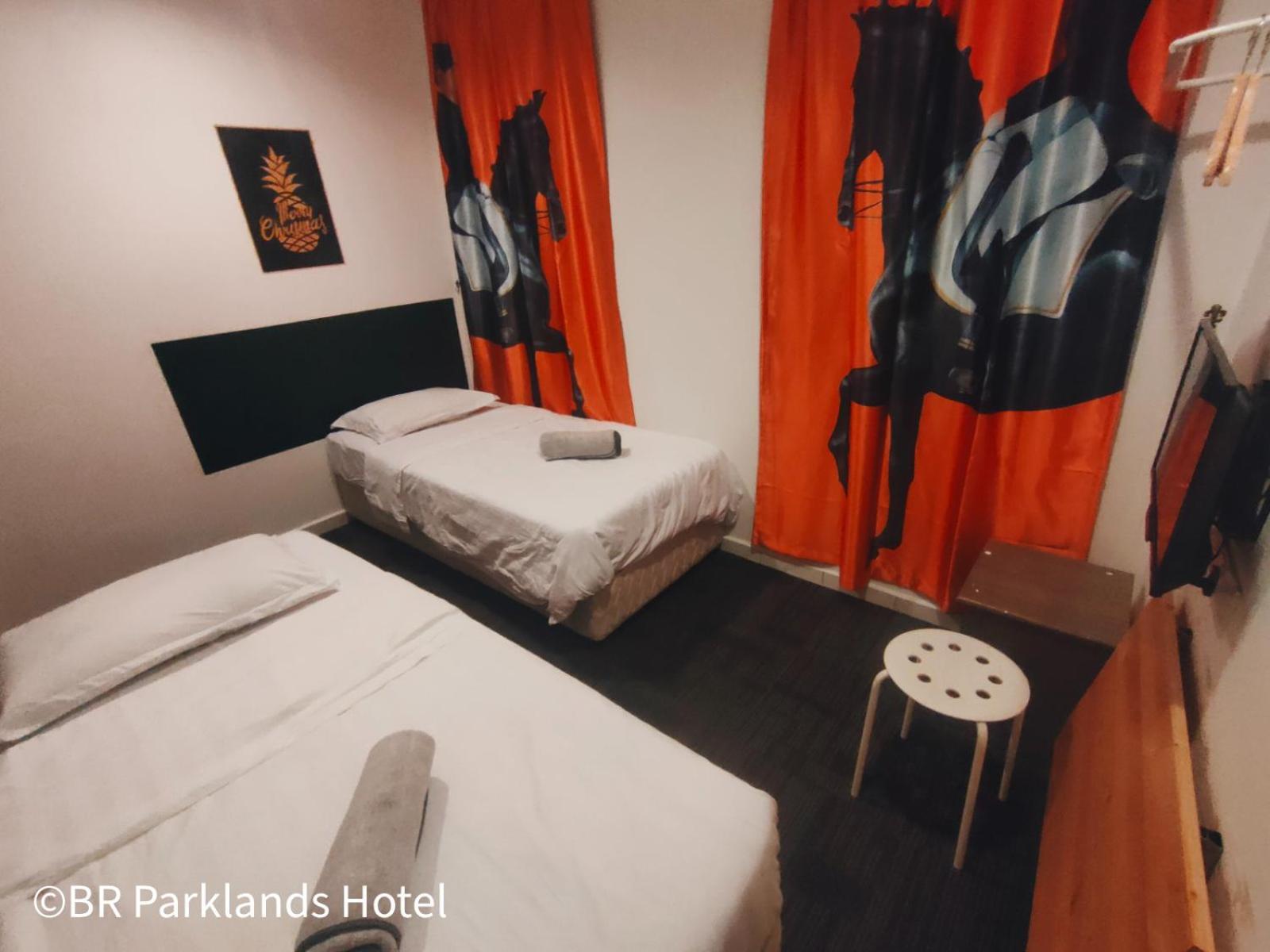 Br Parklands Hotel Klang Exterior photo